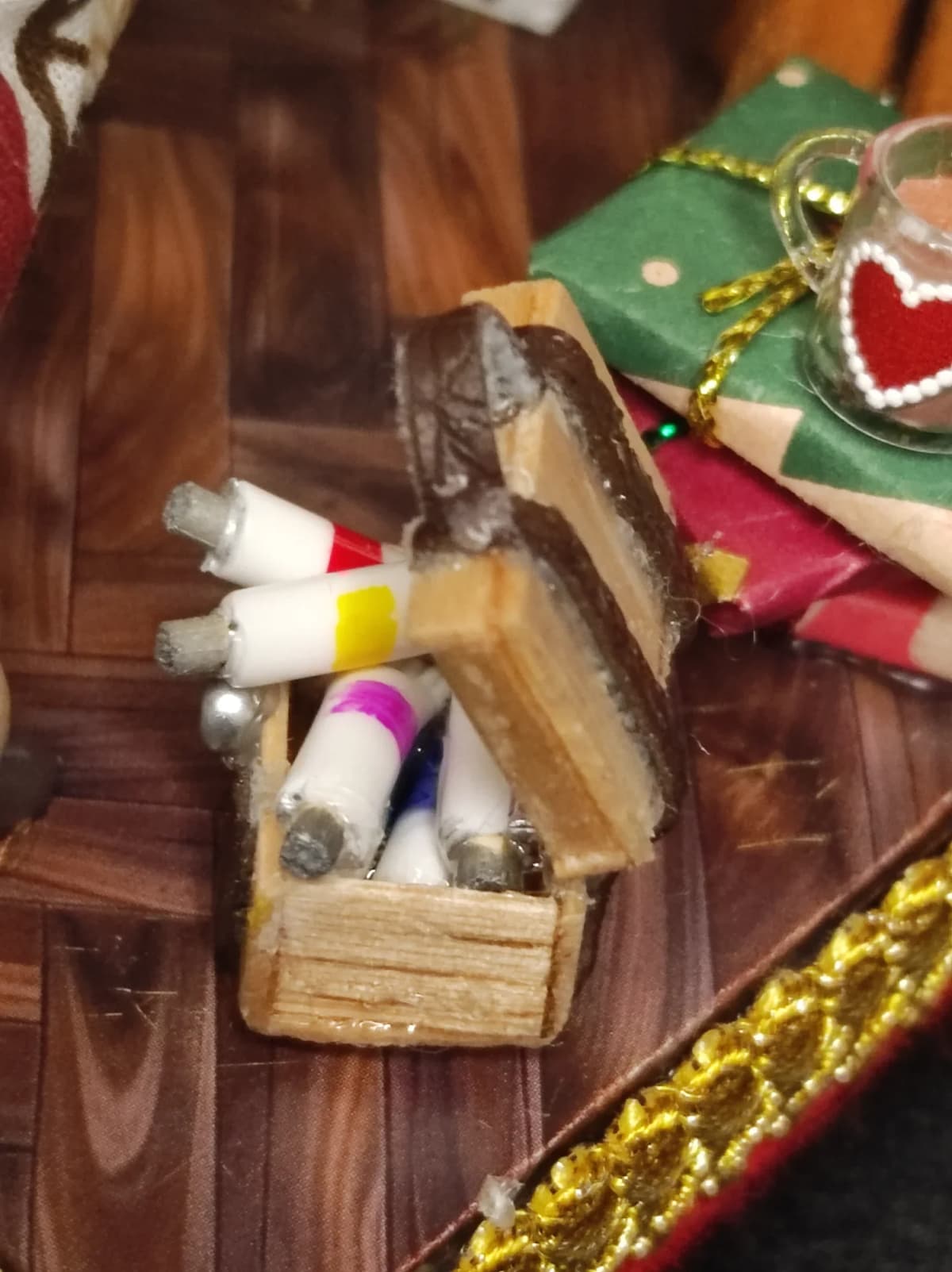 Lutins de Noël en booknook  - image 3