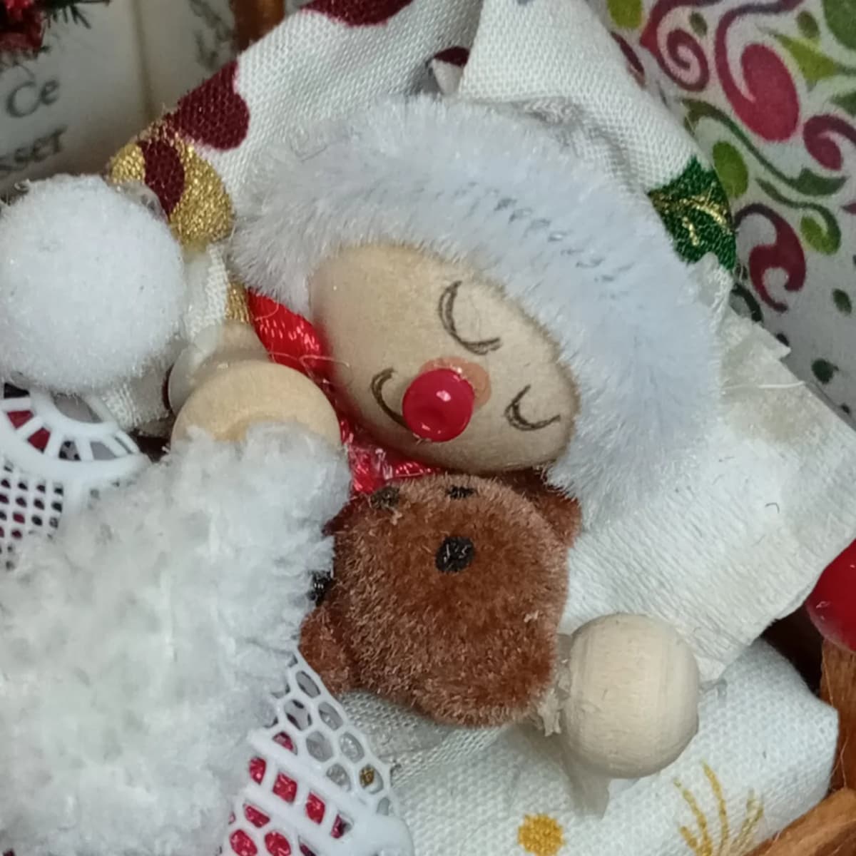 Lutin de Noël en booknook  - image 3